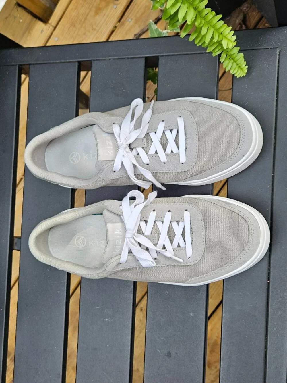 Kizik Prague Sneakers Gray Size Women 8.5 Wide - Men 7 Wide